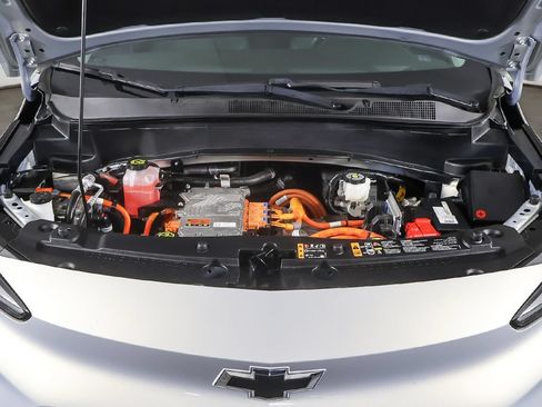 Used 2023 Chevrolet Bolt EUV LT FWD image 17