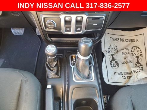 Used 2020 Jeep Wrangler Sport image 23