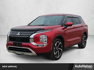 Used 2024 Mitsubishi Outlander SE video 1