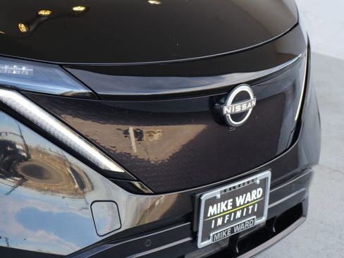 Used 2023 Nissan Ariya AWD image 11