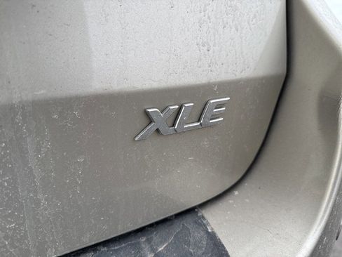 Used 2015 Toyota Sienna XLE Premium image 4