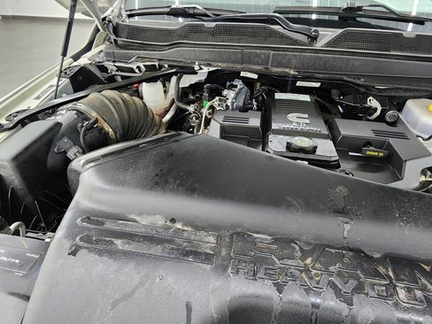 Used 2024 RAM 2500 Laramie w/ Night Edition image 24