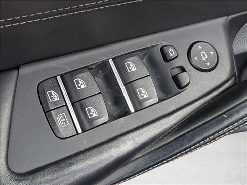 Used 2018 BMW M550i xDrive AWD/4WD image 12