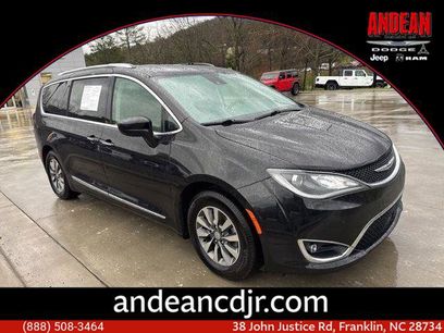 Used 2020 Chrysler Pacifica Touring-L Plus w/ Advanced Safetytec Group