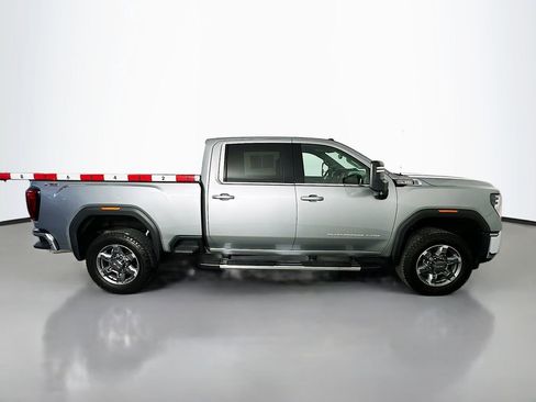 Used 2025 GMC Sierra 2500 SLE w/ SLE Value Package; AWD/4WD image 8