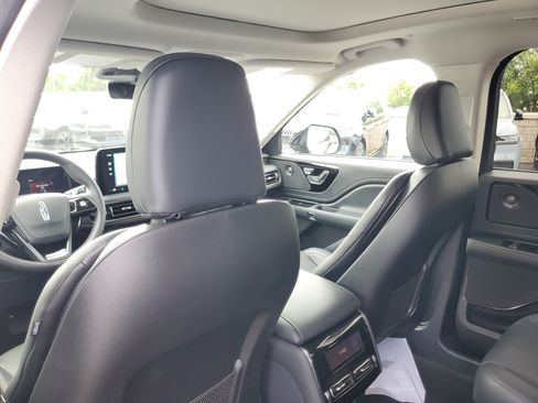 New 2026 Lincoln Aviator Reserve w/ Jet Appearance Package AWD/4WD image 24