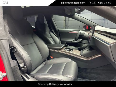 Used 2021 Tesla Model S Plaid image 19