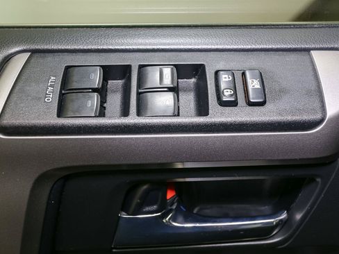 Used 2018 Toyota 4Runner Limited AWD/4WD image 37