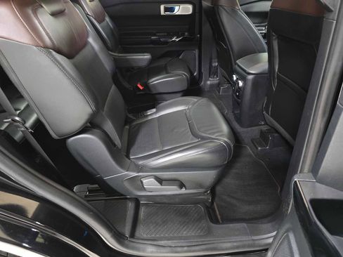 Used 2021 Ford Explorer Platinum w/ Equipment Group 601A image 14