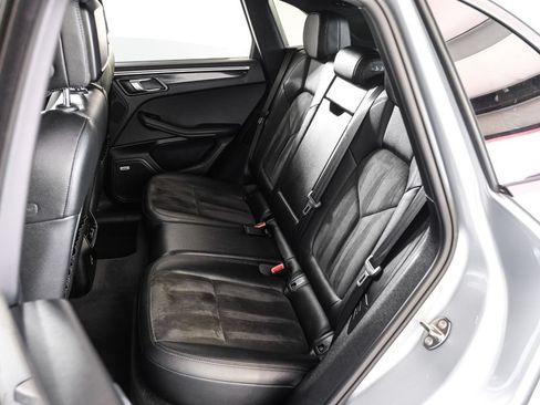 Used 2019 Porsche Macan w/ Premium Package AWD/4WD image 46