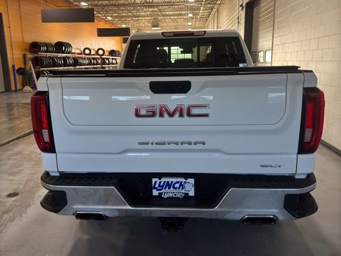 Used 2022 GMC Sierra 1500 SLT w/ SLT Convenience Package image 4