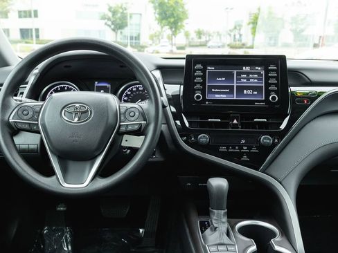 Certified 2022 Toyota Camry LE w/ Carpet Mat Package (TMS) FWD image 26