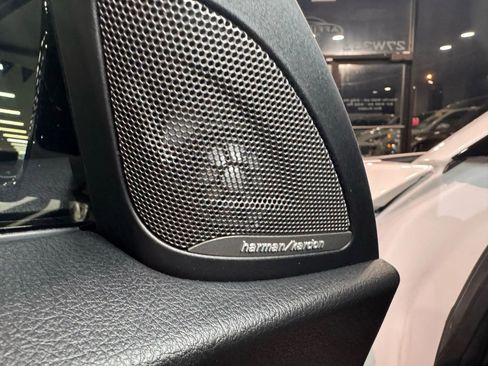 Used 2017 BMW M2 image 26