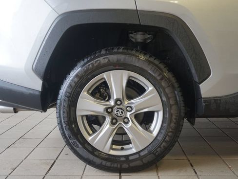 Used 2023 Toyota RAV4 XLE AWD/4WD image 29