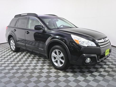 Used 2014 Subaru Outback 2.5i Premium w/ Moonroof Package AWD/4WD image 8