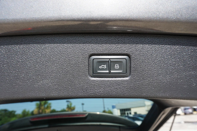 Used 2022 Audi Q7 3.0T Prestige AWD/4WD image 11
