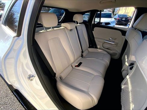 Used 2023 Mercedes-Benz GLA 250 GLA 250 image 17