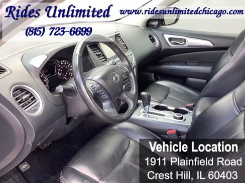 Used 2019 Nissan Pathfinder SL image 17