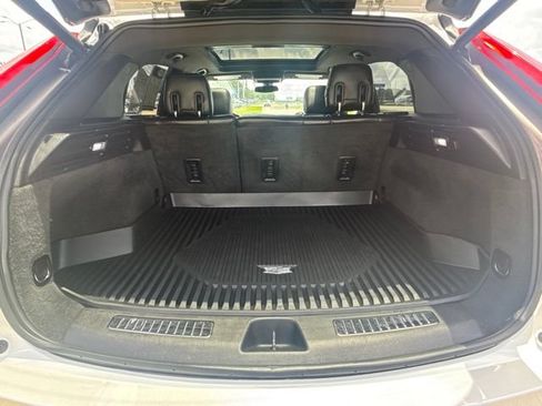 Used 2019 Cadillac XT4 Premium Luxury w/ Cold Weather Package FWD image 8