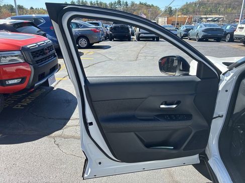 New 2026 Nissan Kicks SV w/ Cold Weather Package AWD/4WD image 16