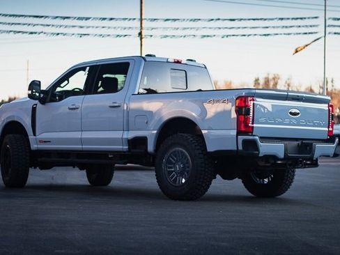 New 2026 Ford F250 Lariat w/ Black Appearance Package image 9