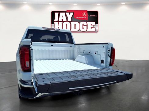 Used 2024 GMC Sierra 1500 SLT AWD/4WD image 23