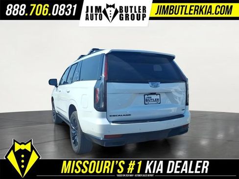 Used 2023 Cadillac Escalade Sport Platinum w/ LPO, ONYX Package AWD/4WD image 5