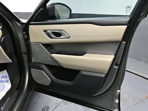Used 2018 Land Rover Range Rover Velar R-Dynamic HSE AWD/4WD image 19