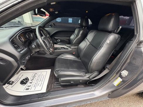 Used 2019 Dodge Challenger R/T image 10