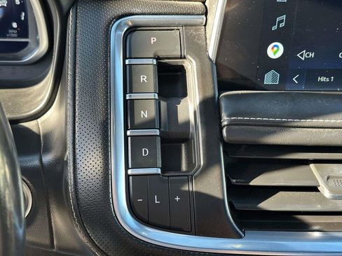 Used 2022 Chevrolet Tahoe Premier w/ Premium Package image 31