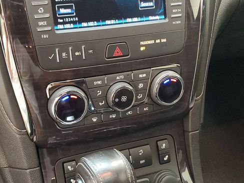 Used 2017 Buick Enclave Leather FWD image 31