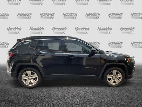 Used 2022 Jeep Compass Latitude w/ Convenience Group FWD image 11