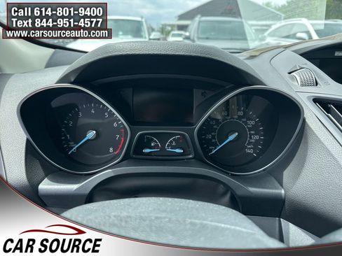 Used 2017 Ford Escape SE FWD image 17