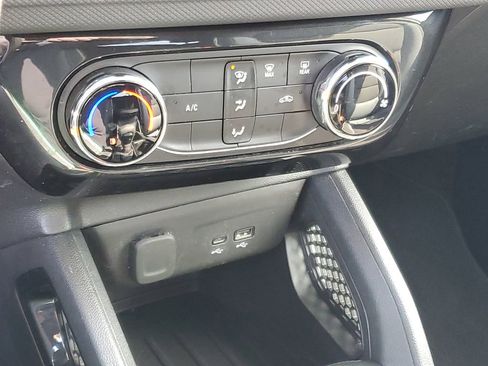 Used 2025 Chevrolet TrailBlazer LT image 20