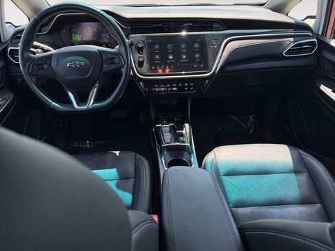 Used 2023 Chevrolet Bolt LT w/ Infotainment Package FWD image 15