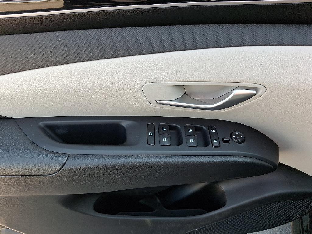 Used 2023 Hyundai Tucson SEL AWD/4WD image 14