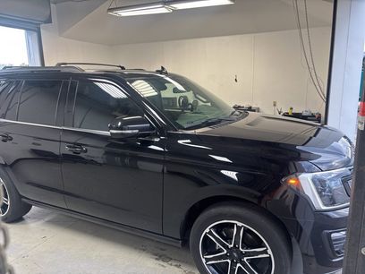 Used 2020 Ford Expedition Limited w/ Equipment Group 303A