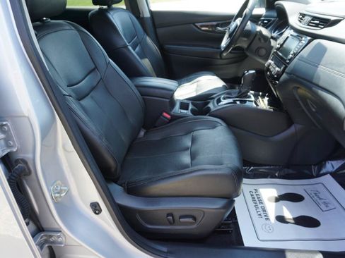 Used 2019 Nissan Rogue SL FWD image 27