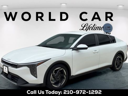 Used 2025 Kia K4 EX image 7