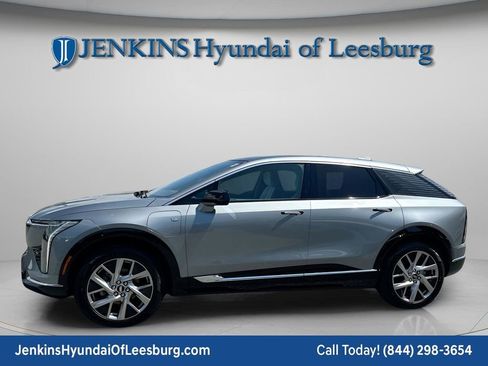 Used 2026 Cadillac Optiq Luxury 1 image 11