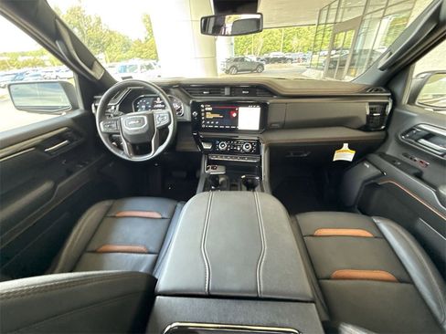 Certified 2025 GMC Sierra 1500 AT4 image 19