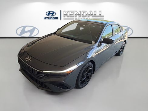 Certified 2026 Hyundai Elantra Sport FWD image 3