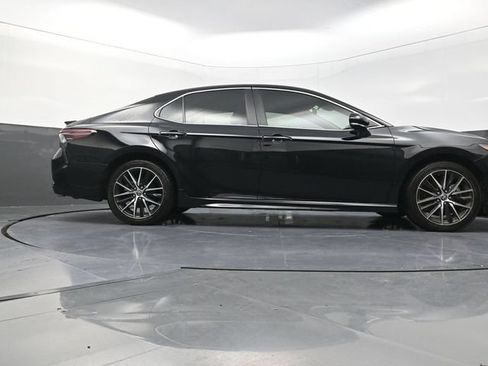 Used 2024 Toyota Camry SE FWD image 38