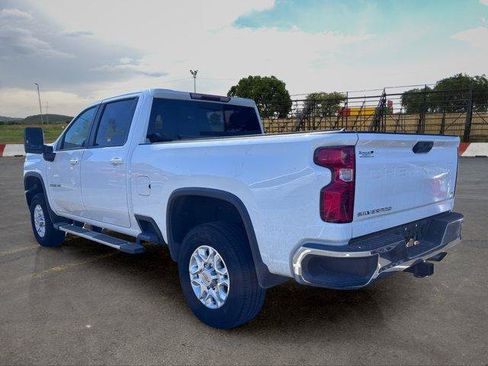 Used 2023 Chevrolet Silverado 2500 LT w/ Convenience Package AWD/4WD image 3
