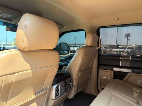 Used 2017 Ford F250 Lariat w/ Lariat Value Package AWD/4WD image 21