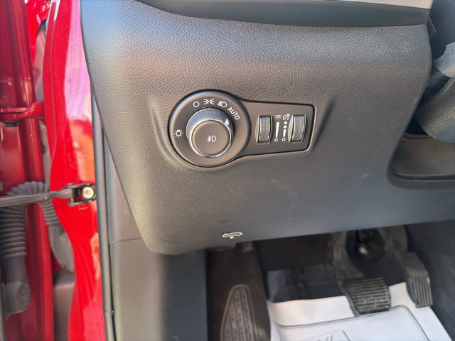 Used 2024 Jeep Compass Latitude AWD/4WD image 12