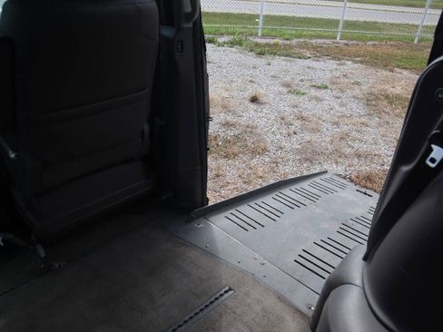 Used 2011 Honda Odyssey EX-L image 22
