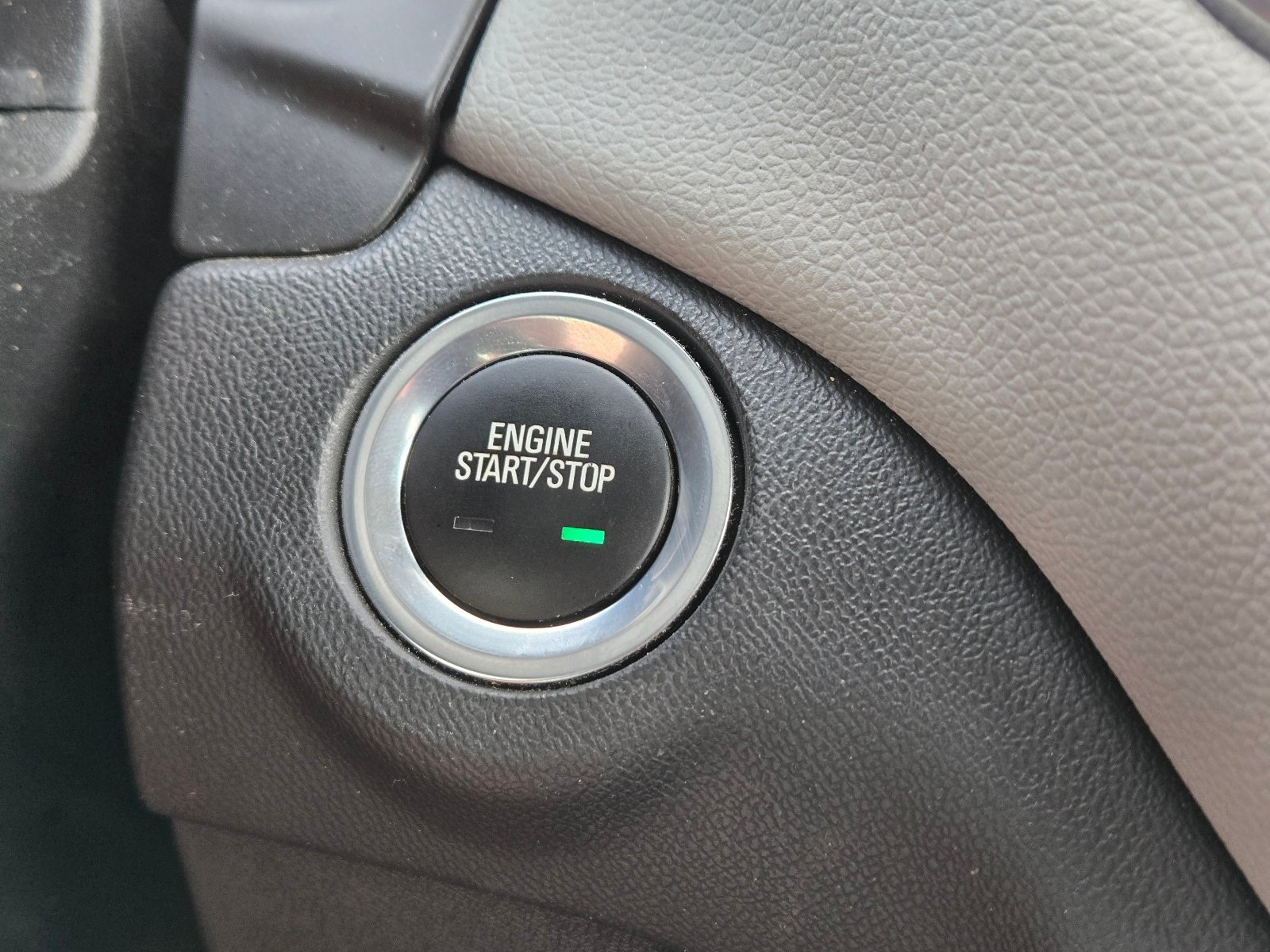 Used 2022 Chevrolet Equinox LS FWD image 28