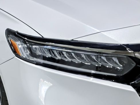 Used 2022 Honda Accord Sport image 10
