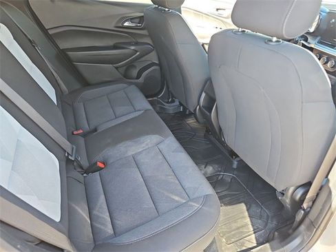 Used 2024 Chevrolet Trax LS w/ LS Convenience Package image 23